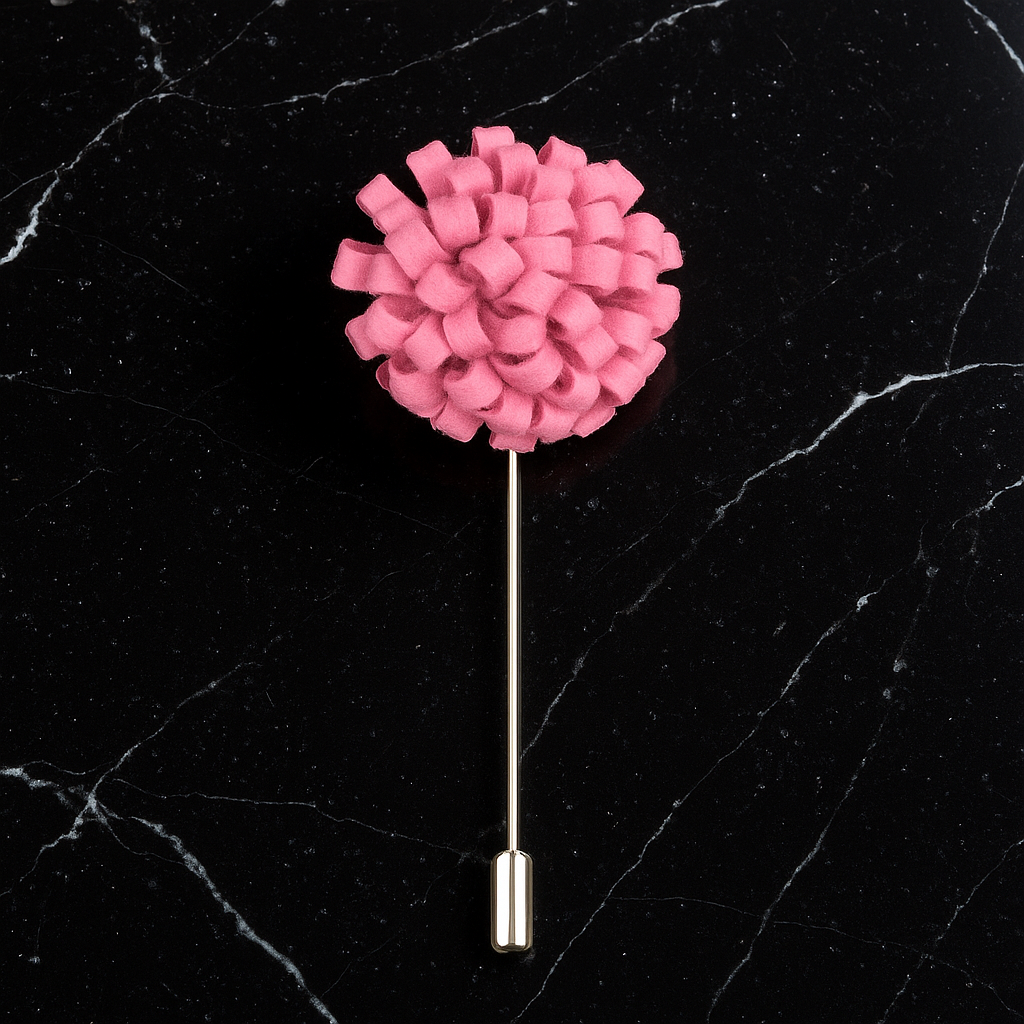 A Pink Knit Burst Lapel Pin||Light Pink