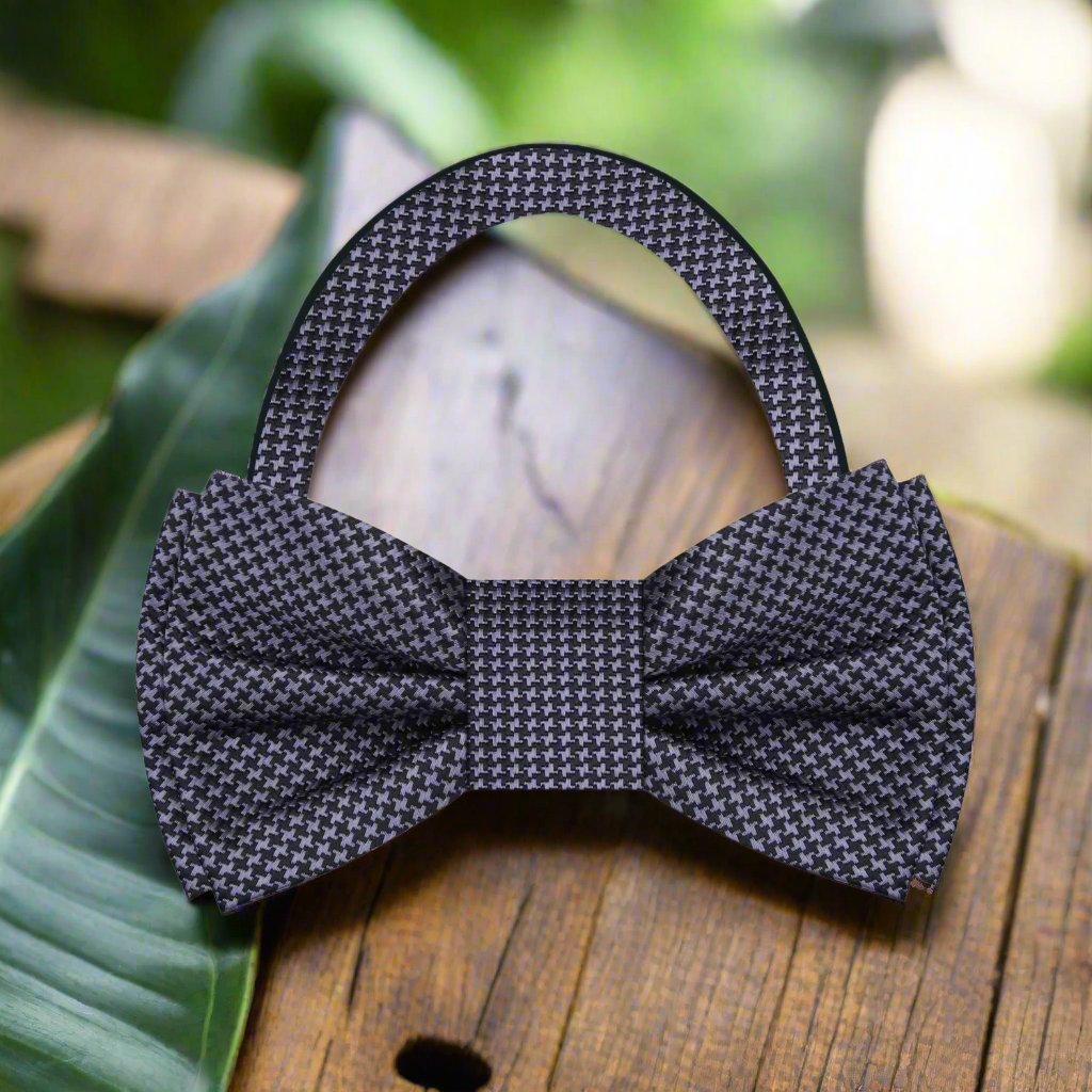 Pre Tied Silver, Black Hounds Tooth Bow Tie