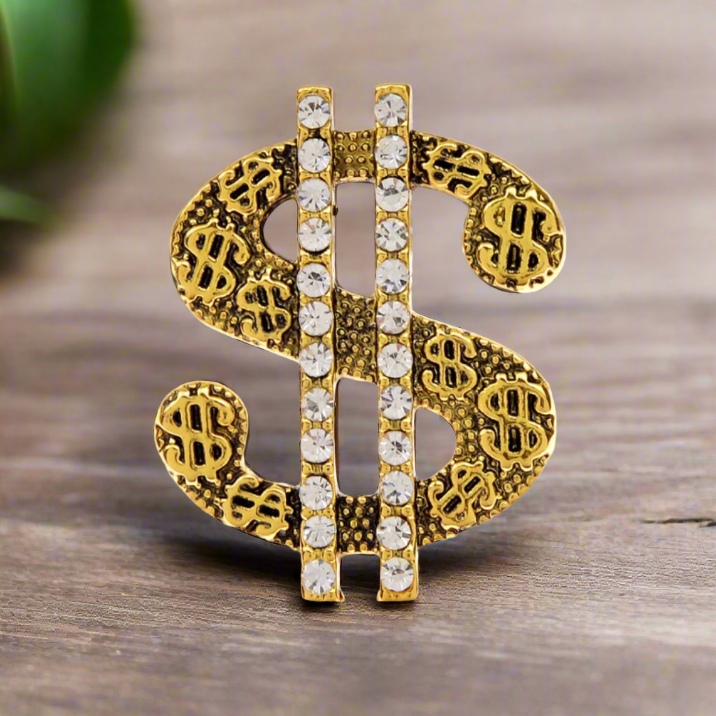 a lapel pin gold money