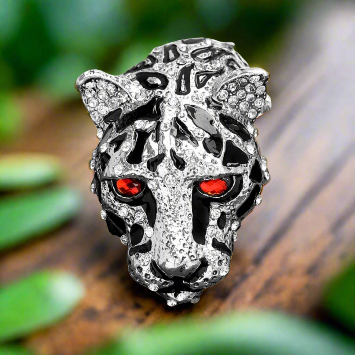 Chrome Leopard Lapel Pin