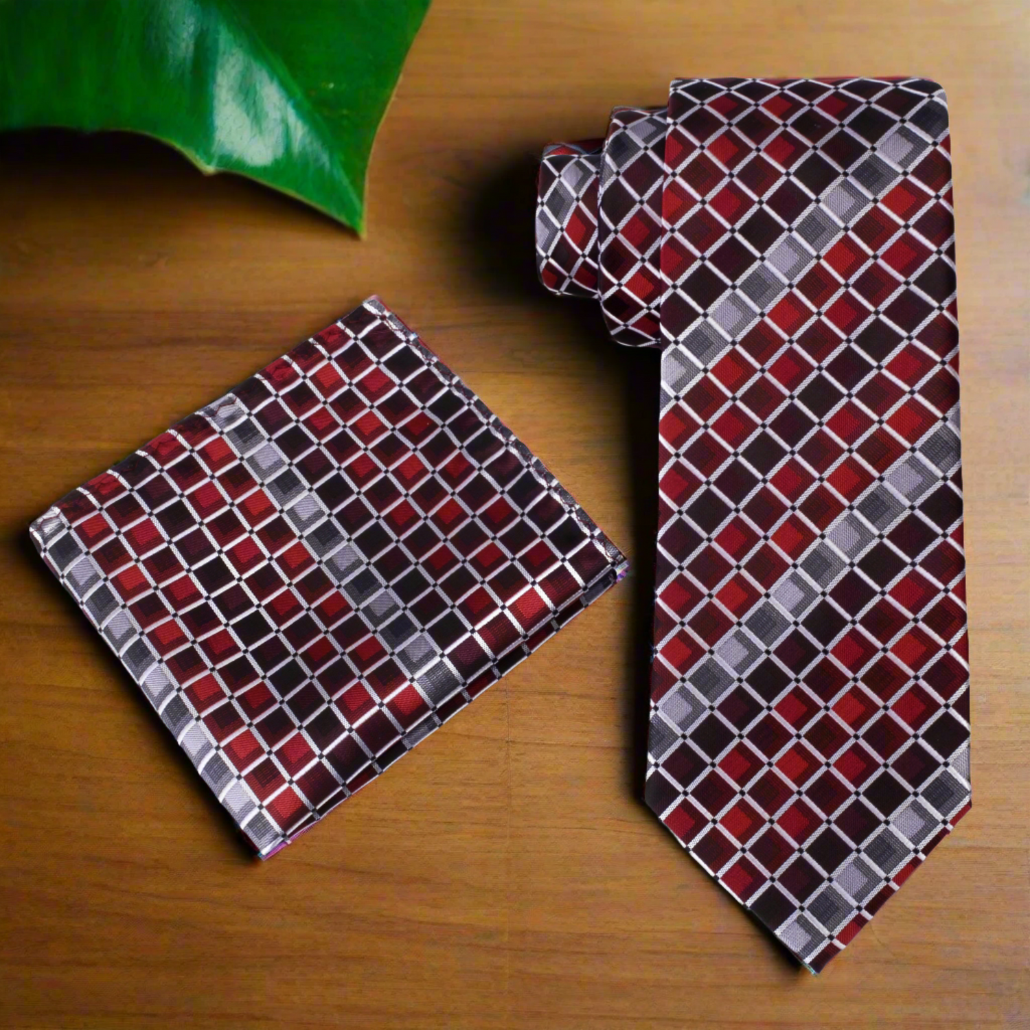 Alt A Red and Grey Geometric Necktie and Square