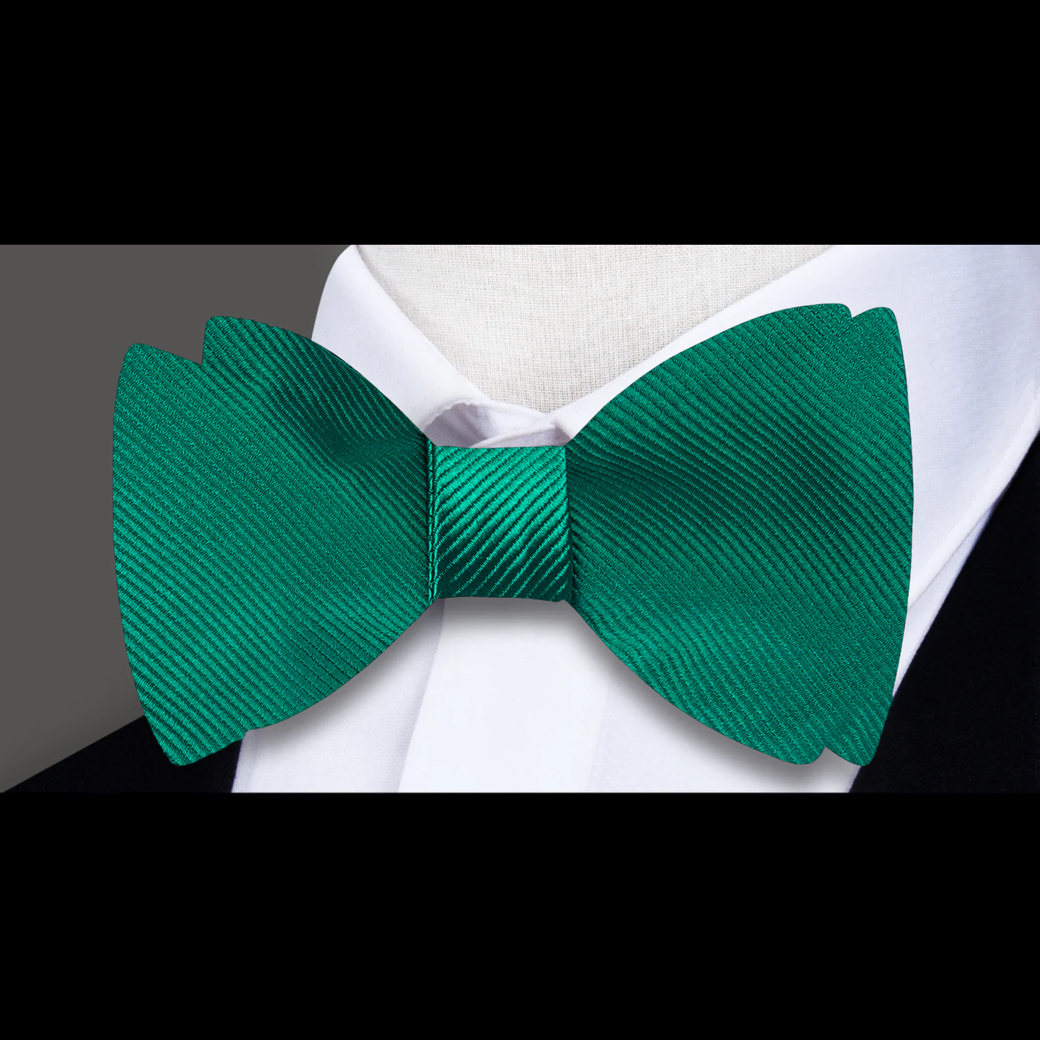 Solid Green Pre Tie Bow Tie