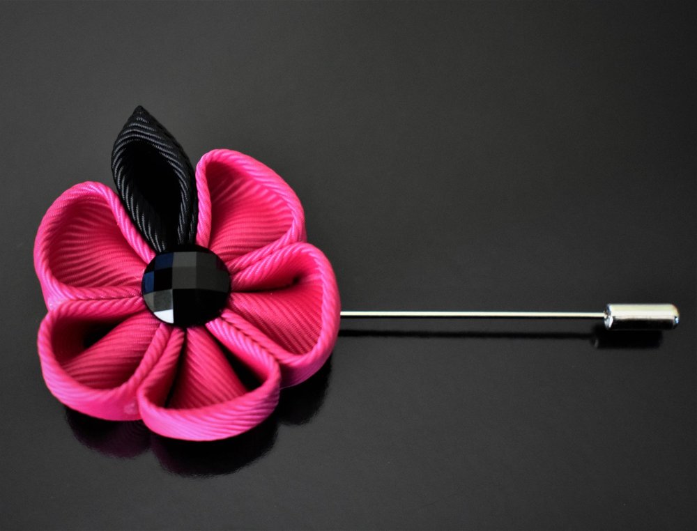 A Pink, Black Colored Thick Petal Lapel Flower||Pink, Black