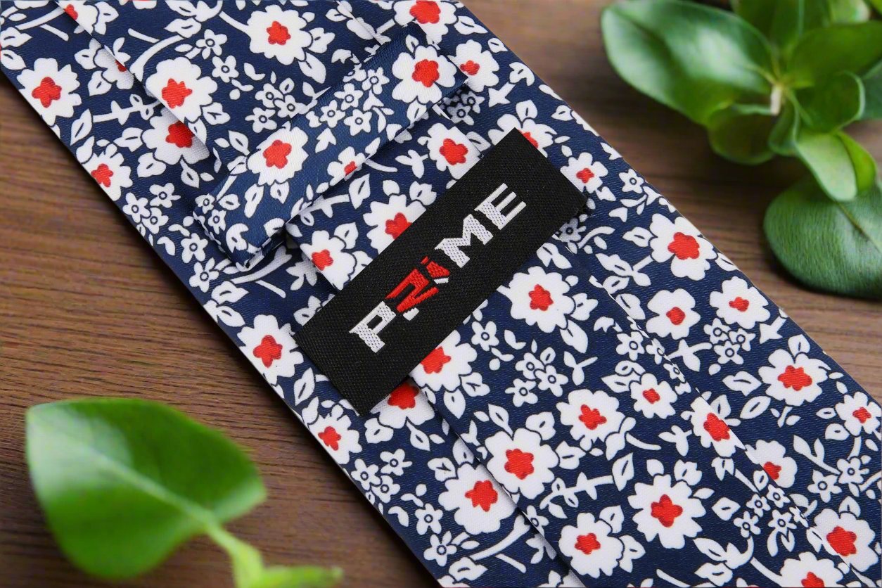 Blue, Red and White Simple Flowers Tie Keep