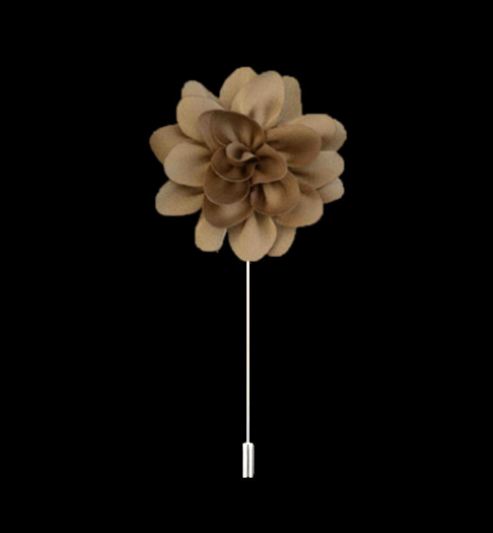 A Light Brown Color Star Flower Shaped Lapel Pin||Light Brown