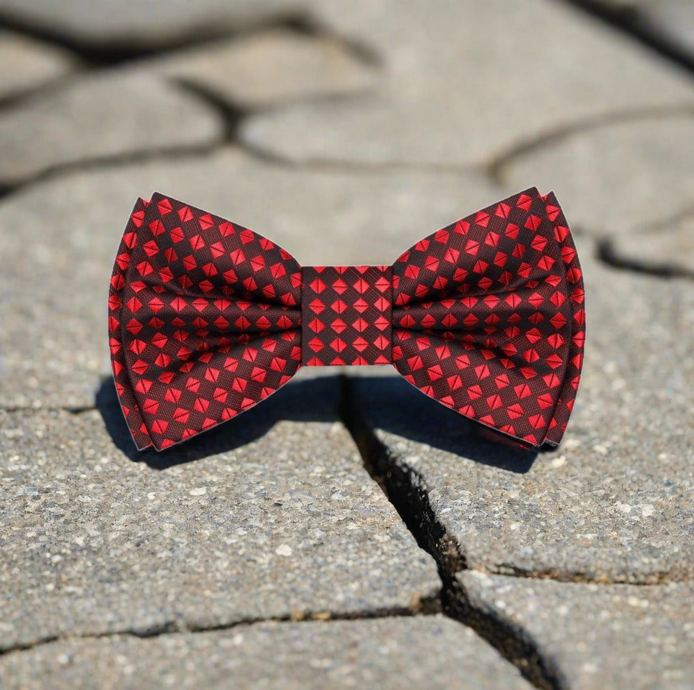 Red Diamonds Bow Tie